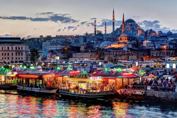 Прекрасний Стамбул манить у будь-яку пору року! Виліт з Дніпра