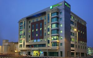 holiday inn express jumeirah 2 *