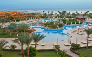 amwaj oyoun 5*