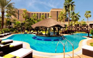 le meridien dubai hotel & conference centre 5*