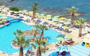 eri beach hotel 4*
