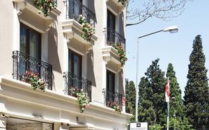 belle maison residence & hotel apt