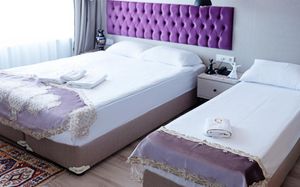 the lola hotel 3*