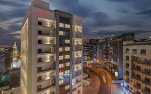 hampton by hilton dubai al barsha 3*